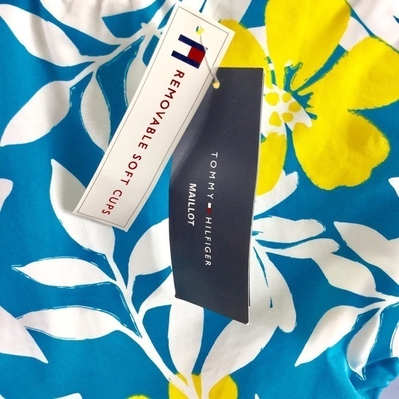 tommy Hilfiger Tropical Floral Halter Style One-Piece Swimsuit Size Large - Picture 4 of 6